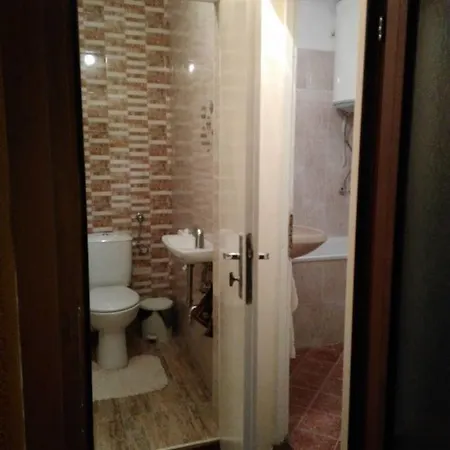 Dom Eli Apartman *